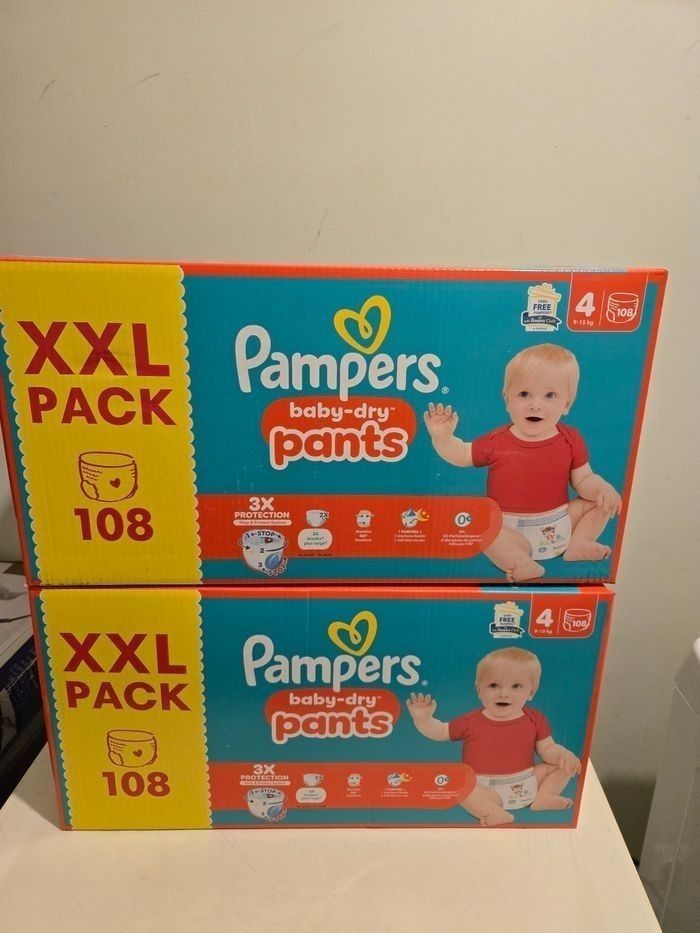 216  couches pampers baby dry pants taille 4 pants