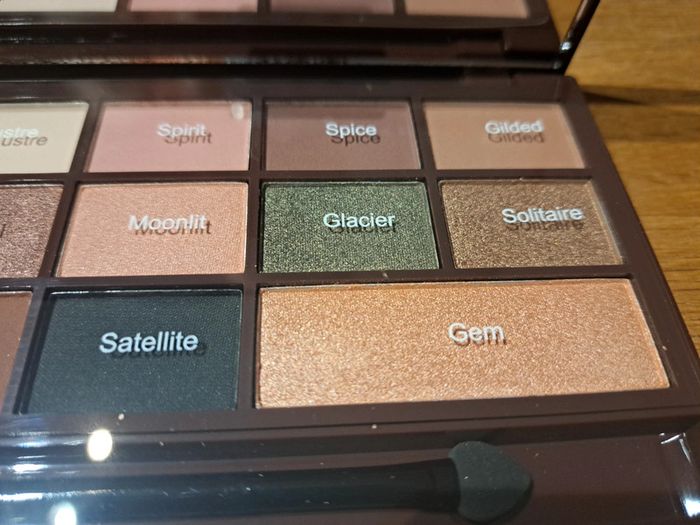 Revolution : palette 24k Gold - photo numéro 8