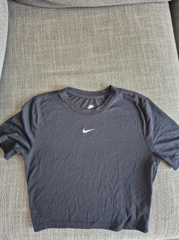 Tee shirt court Nike taille S 