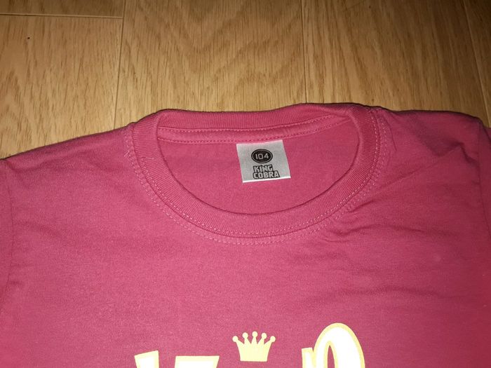 🌺 Tee Shirt Fushia V.I.P. en 4 ans 🌺 - photo numéro 3