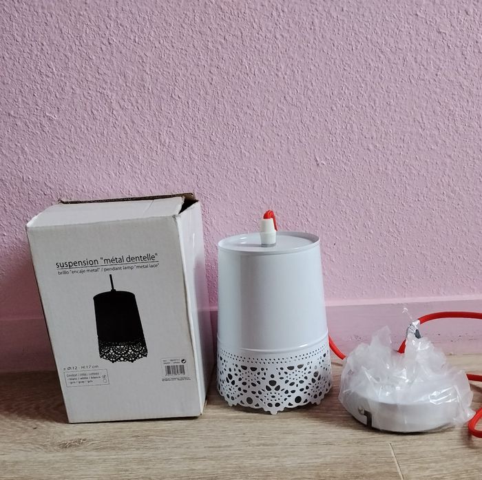 Lampe suspension métal neuf