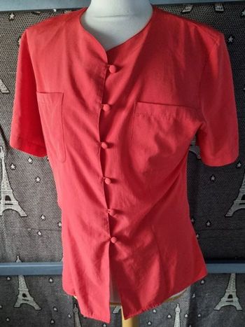 Chemise rouge à manches courtes taille 40
