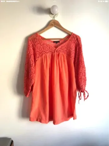 Tunique corail avec manches en dentelle Marylin & John taille 2
