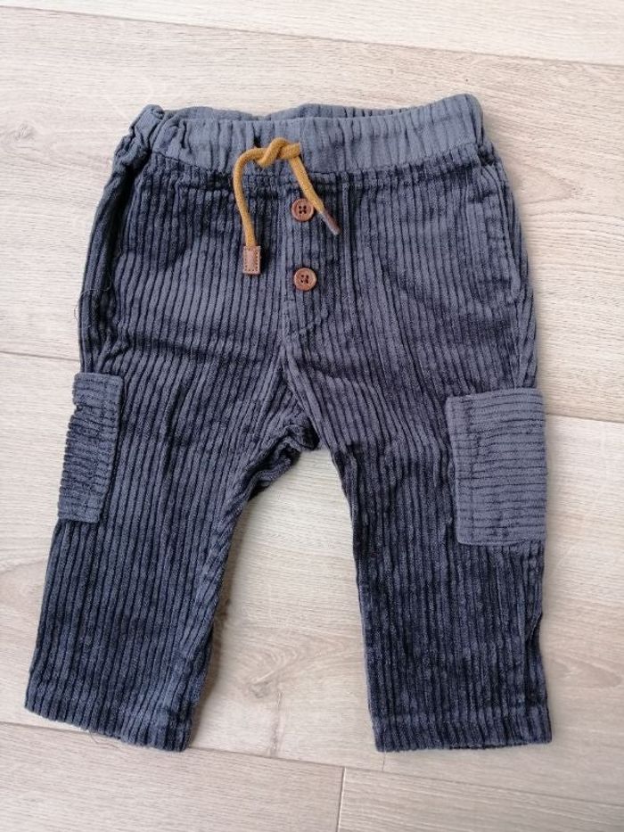 Pantalon en velours Kiabi en très bon état