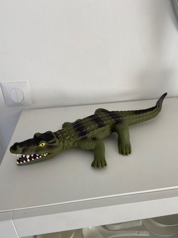 Grande figurine alligator 58 cm