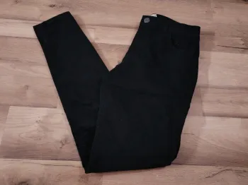 Pantalon neuf femme taille 38 Terranova