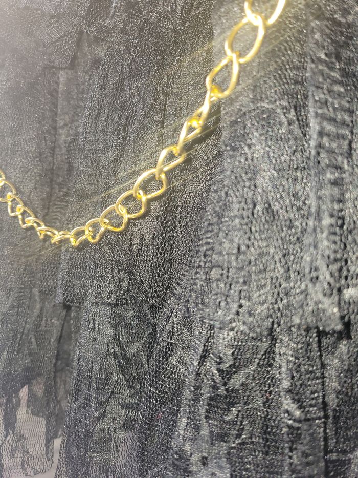 Jolie robe en dentelle longueur 67 cm avec doublure a l'intérieur - photo numéro 4
