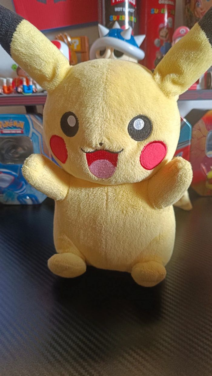 Peluche parlante Pikachu - photo numéro 2