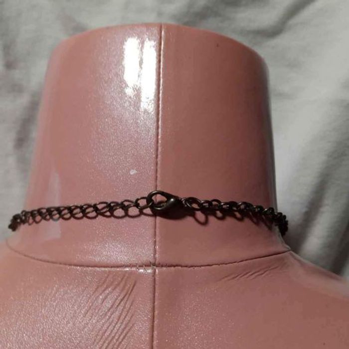 Chaine avec pendentif avec dauphin strass violet - photo numéro 4