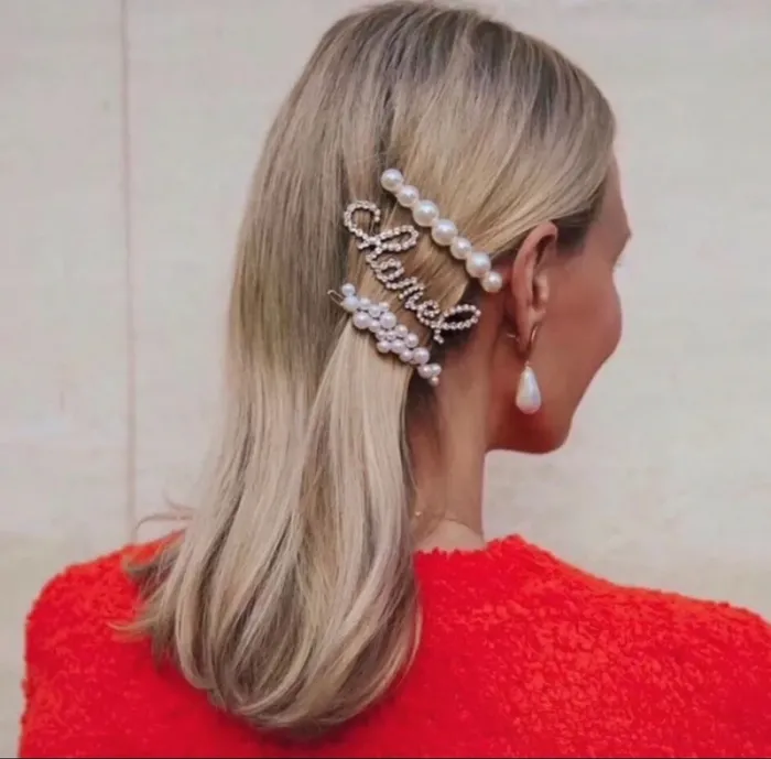 Barrette à cheveux argentée