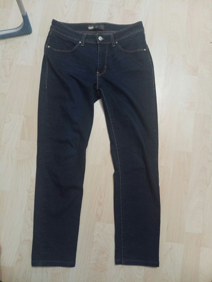 Jean Levi's demi curve skinny taille 28