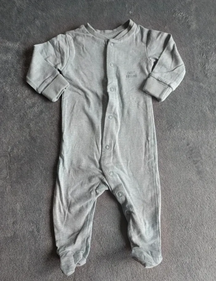 Pyjama 50 cm - photo numéro 2
