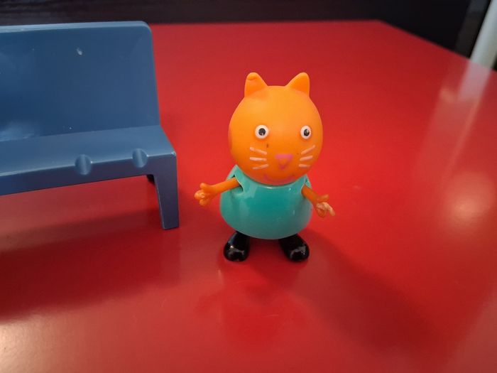 Lot figurines peppa pig - photo numéro 2