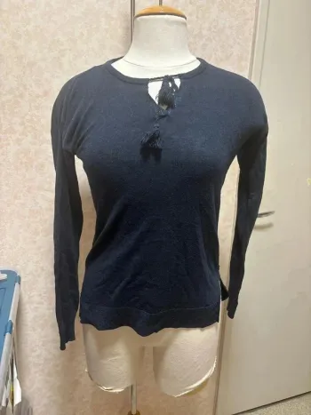 Pull taille 42-44 voir mesures marque le temp des cerises
