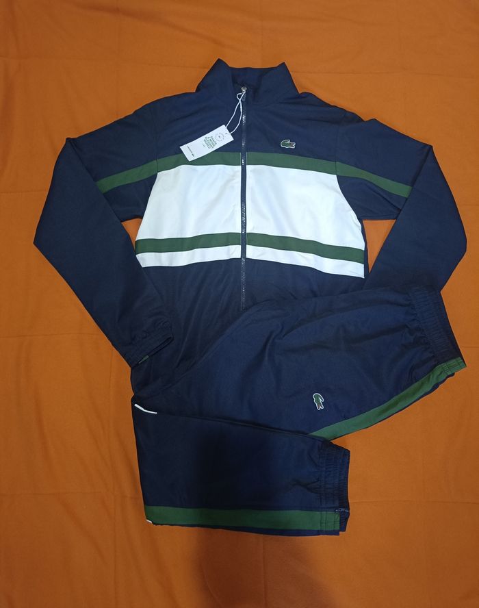 Lacoste - photo numéro 2