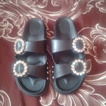 Claquettes noires