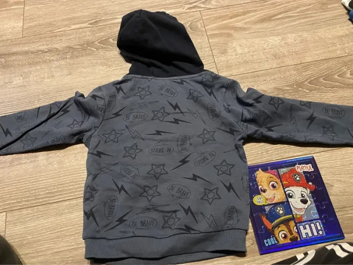 Sweat à capuche garçon 5 ans - photo numéro 4