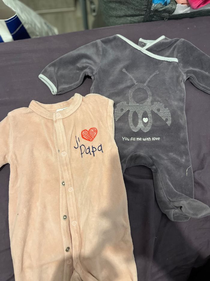 Pyjama 1 mois - photo numéro 4