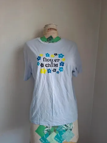 Tee-shirt bleu " Flower Child ", Jennifer, neuf, taille L