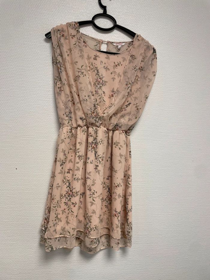 robe fleurie taille 36