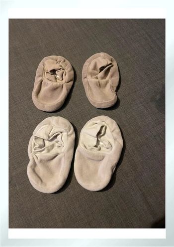 Petits chaussons souples antidérapants