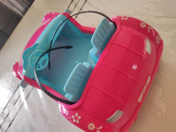 Voiture barbie - photo numéro 2