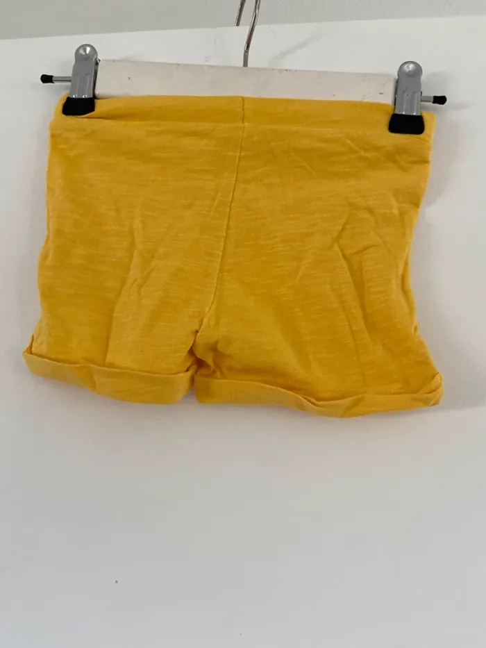Short 12 mois . - photo numéro 2