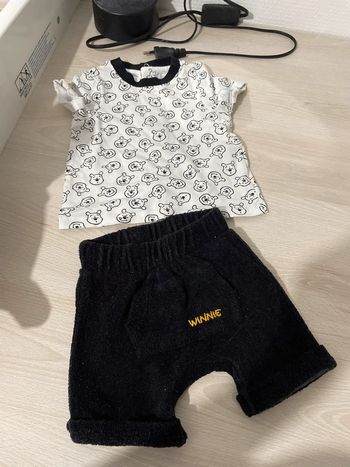 T-shirt + short winnie 1 mois