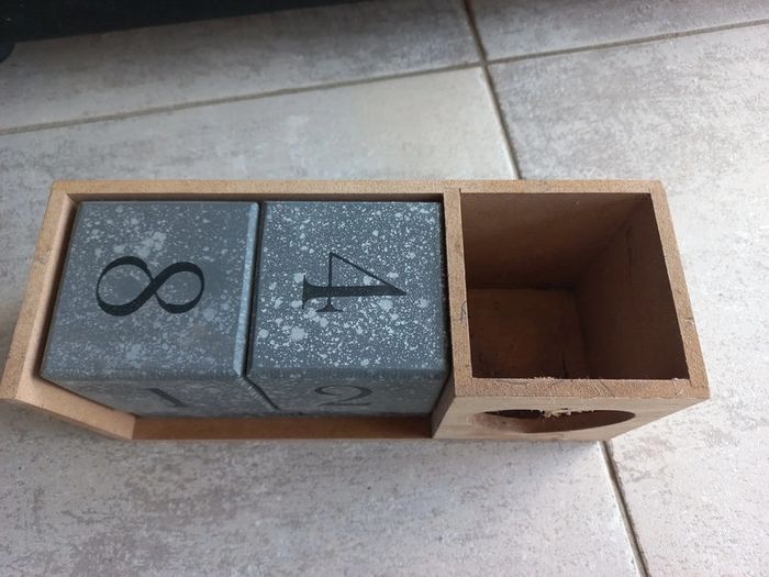 Calendrier avec cubes mobiles - photo numéro 2
