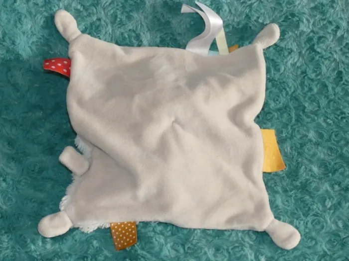 Doudou plat lapin beige blanc TAO 🐰 - photo numéro 3