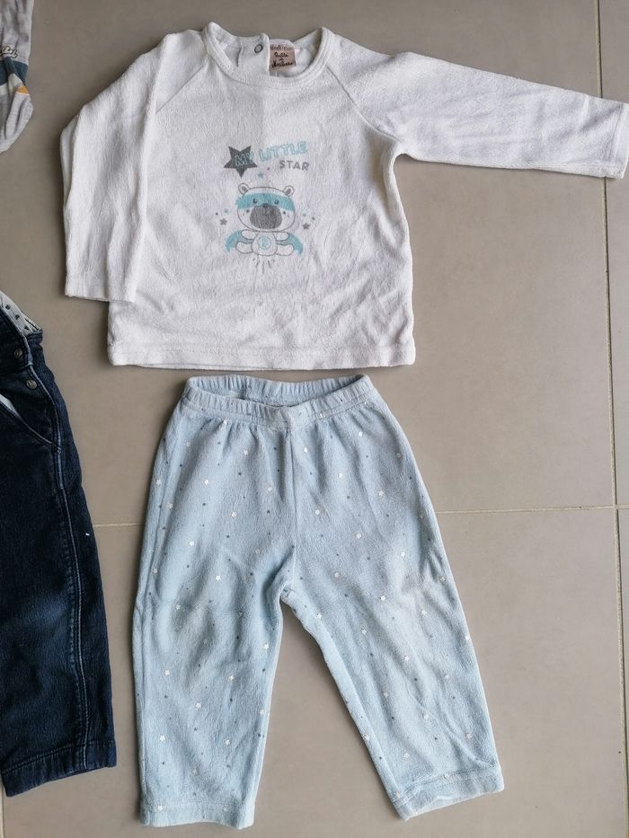 Lot 9 vêtements garçon 12 mois - photo numéro 10