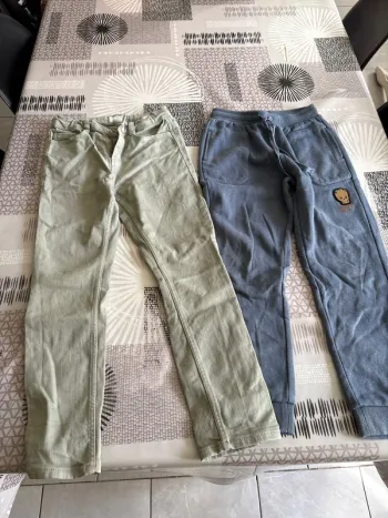 2 pantalons