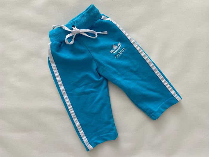 Survêtement bleu avec capuchon Adidas 6 mois - photo numéro 4