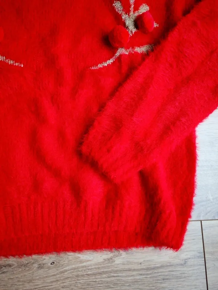 Pull rouge cerf noël pompons Duveteux - photo numéro 3