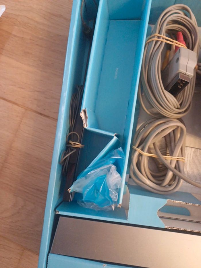 Pack Nintendo Wii Noire + adaptateur HDMI - photo numéro 15