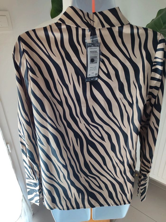Ensemble chemise et pantalon - photo numéro 4
