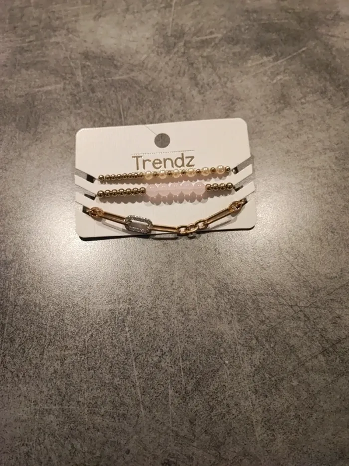 Lot bracelets