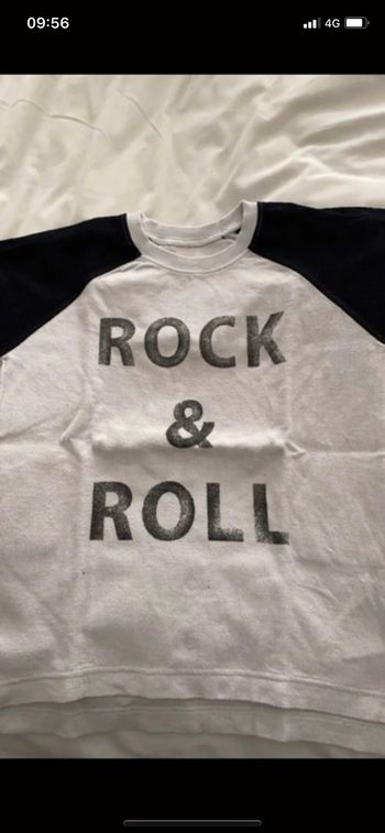 TEE shirt