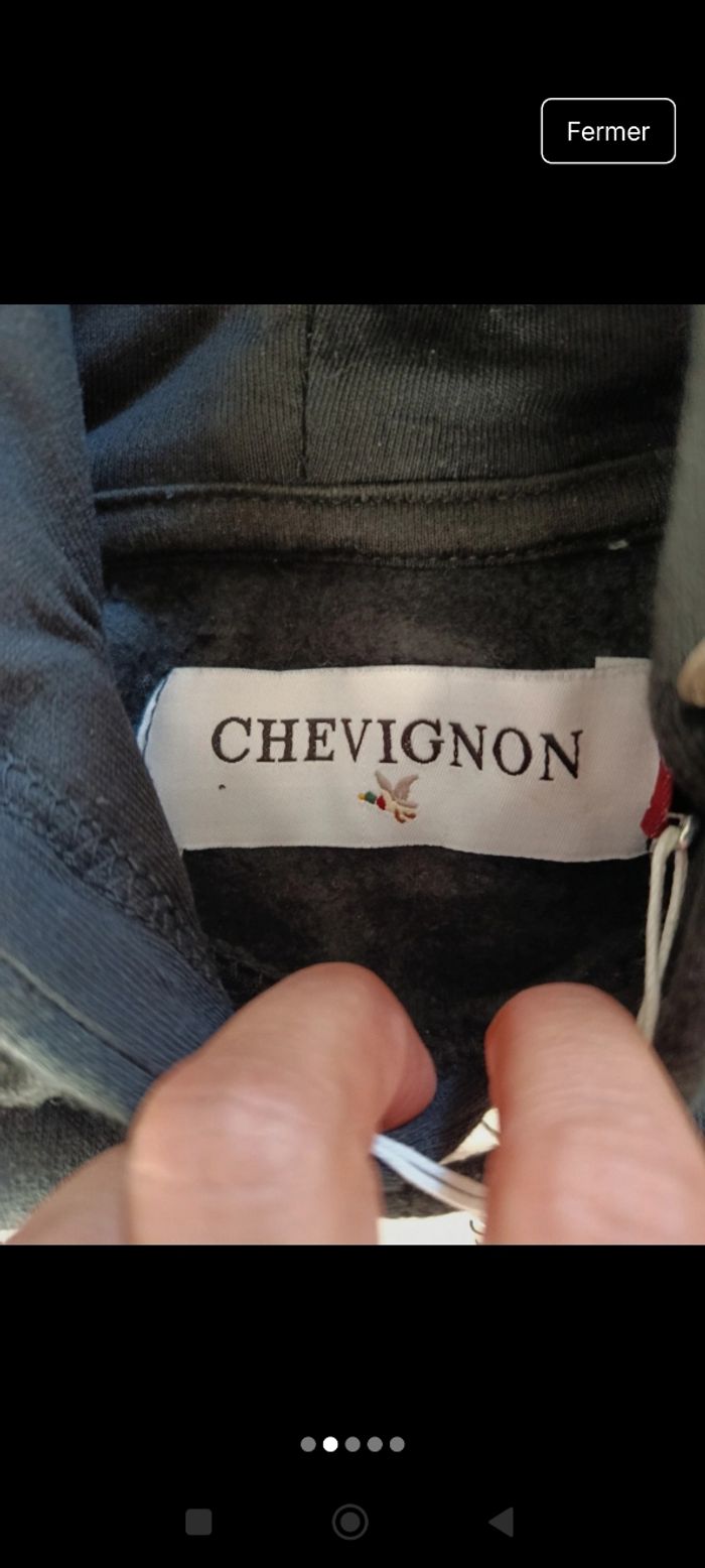 Sweat chevignon neuf - photo numéro 2
