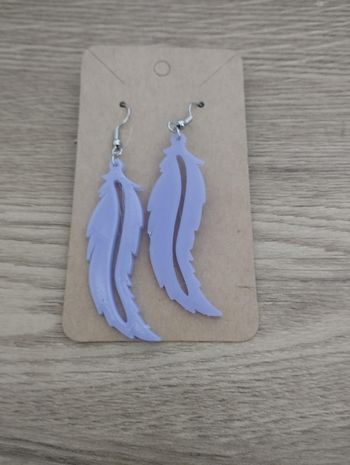 Boucle d'oreille plume