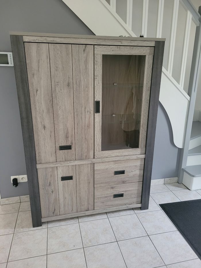 Vitrine avec éclairage - photo numéro 2