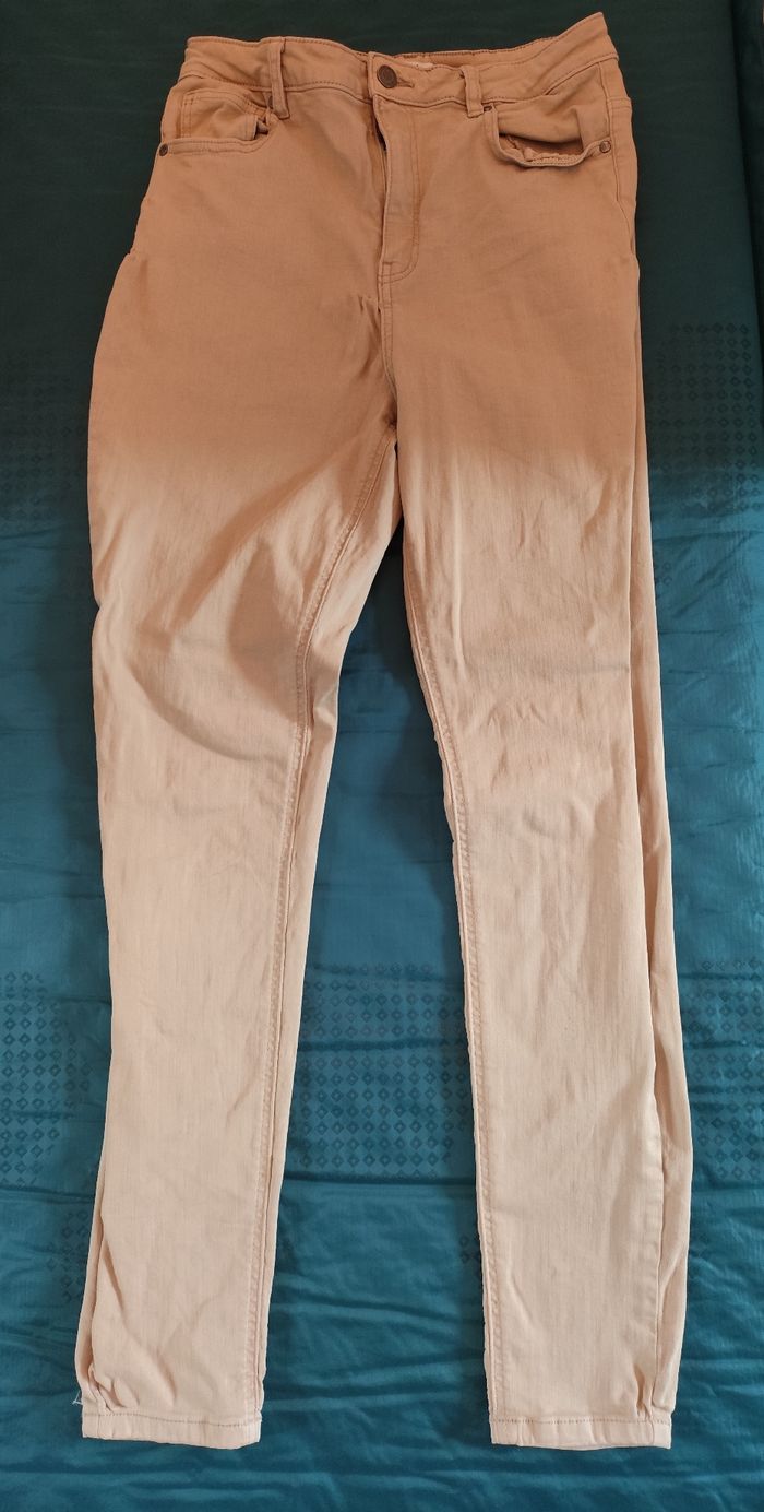 Jean beige taille 40