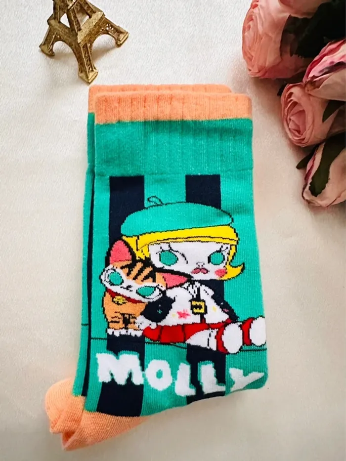 🇰🇷Chaussettes fantaisie MOLLY vertes et orange, motif personnage avec chat tigré – Taille 36-40