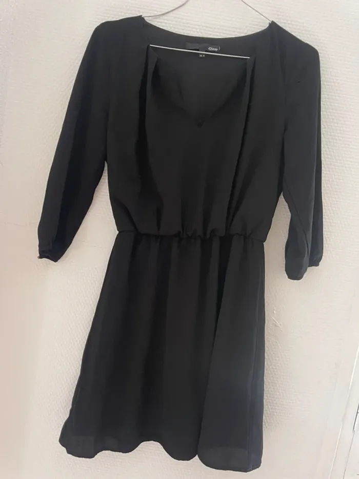 Robe noir fluide