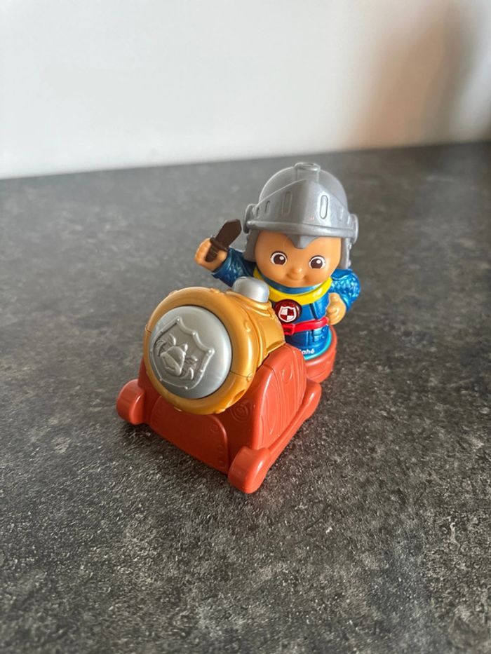 Tut tut copains mahé le chevalier guerrier et son canon vtech - photo numéro 4