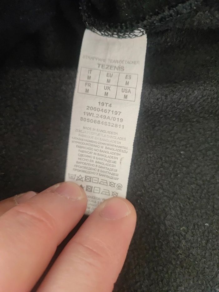 Sweat à capuche Tezenis taille M - photo numéro 3