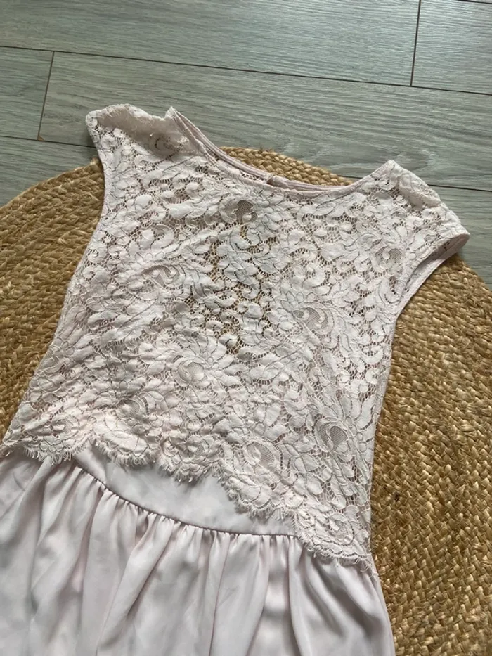 🌸 Jolie robe de cérémonie rose pâle détails dentelle Taille 40 🌸 - photo numéro 3