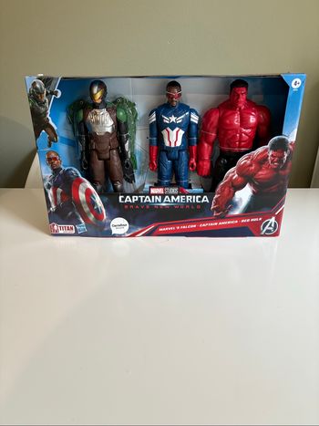 Captain Amrerica 3 figurines 29cm neuf