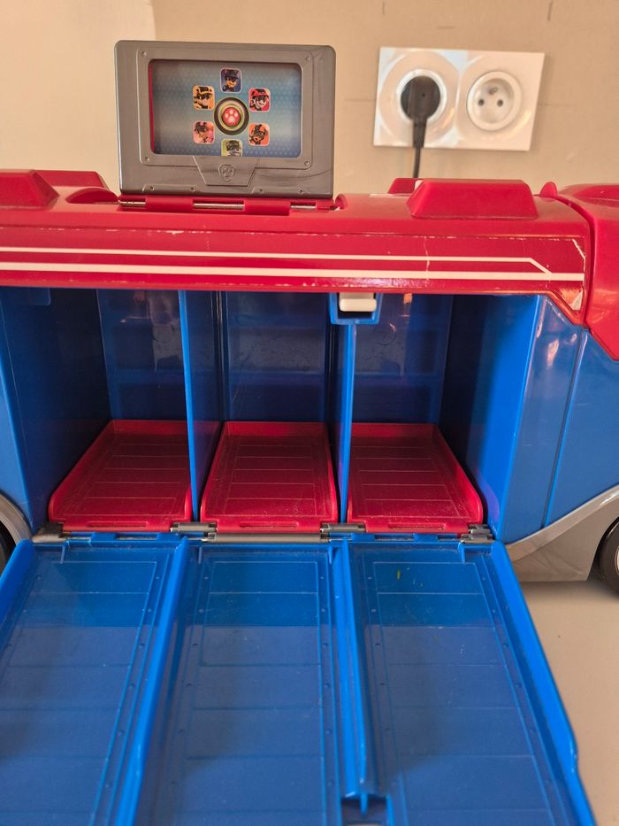 Véhicule pat'patrouille.