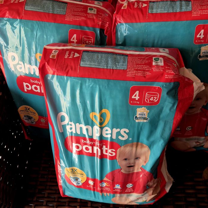 lot de 3 paquets de couches pampers pants taille 4